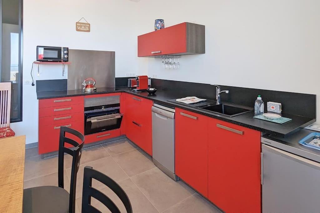 Appartement Pour 3 Personnes Sur La Plage Les Pieds Dans Leau Plonévez-Porzay Exterior photo