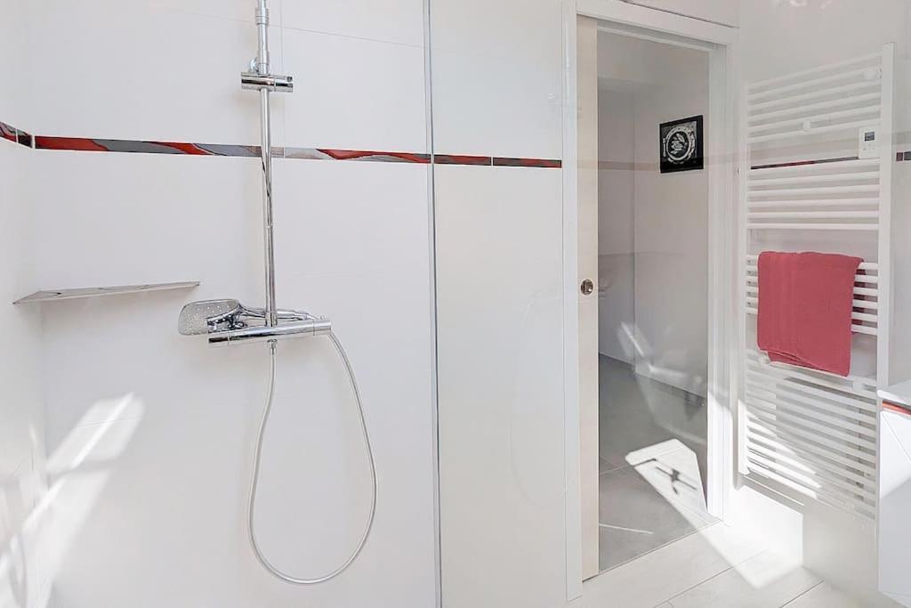 Appartement Pour 3 Personnes Sur La Plage Les Pieds Dans Leau Plonévez-Porzay Exterior photo