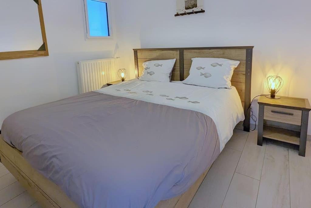 Appartement Pour 3 Personnes Sur La Plage Les Pieds Dans Leau Plonévez-Porzay Exterior photo